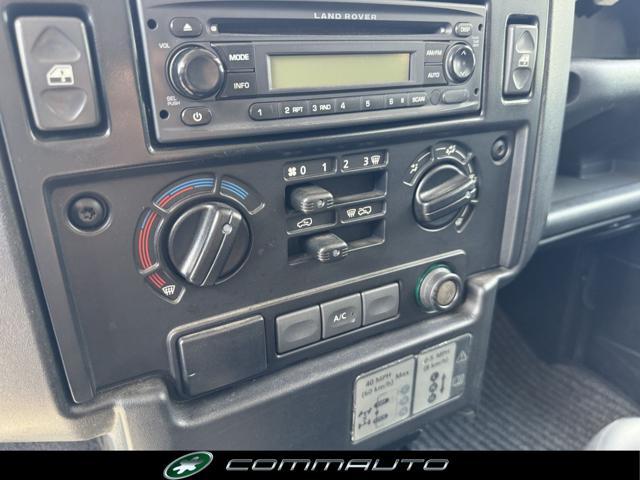 LAND ROVER Defender 110 2.4 TD4 CrewCab