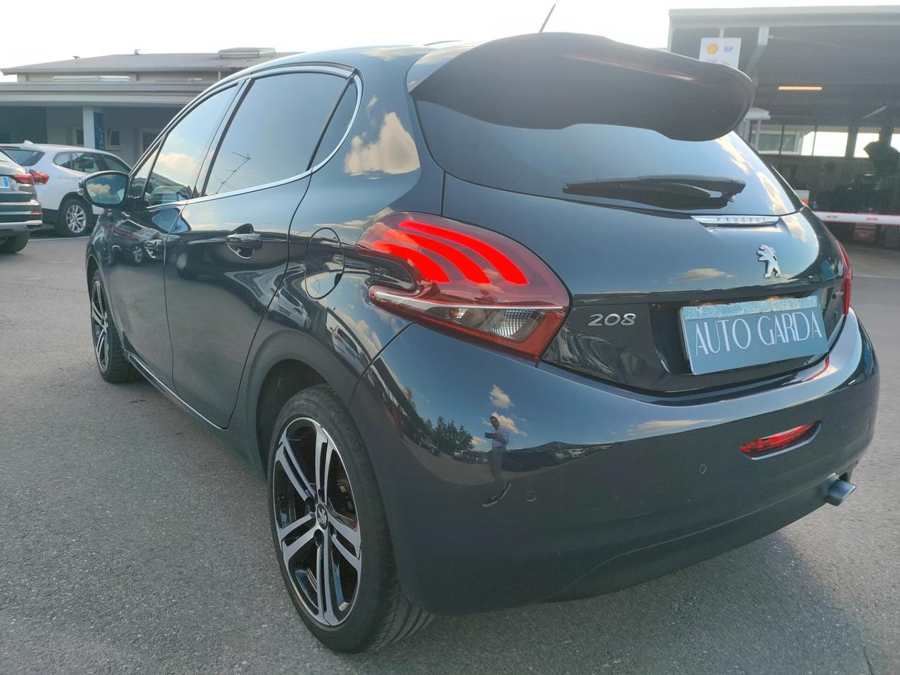 Peugeot 208 BlueHDi 120 S&S 5 porte GT Line NEOPATENTATI
