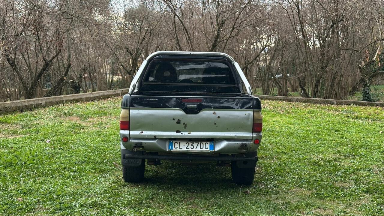 Mitsubishi L200 2.5 TDI 4WD Double Cab Pick-up GLS 2003 leggi testo