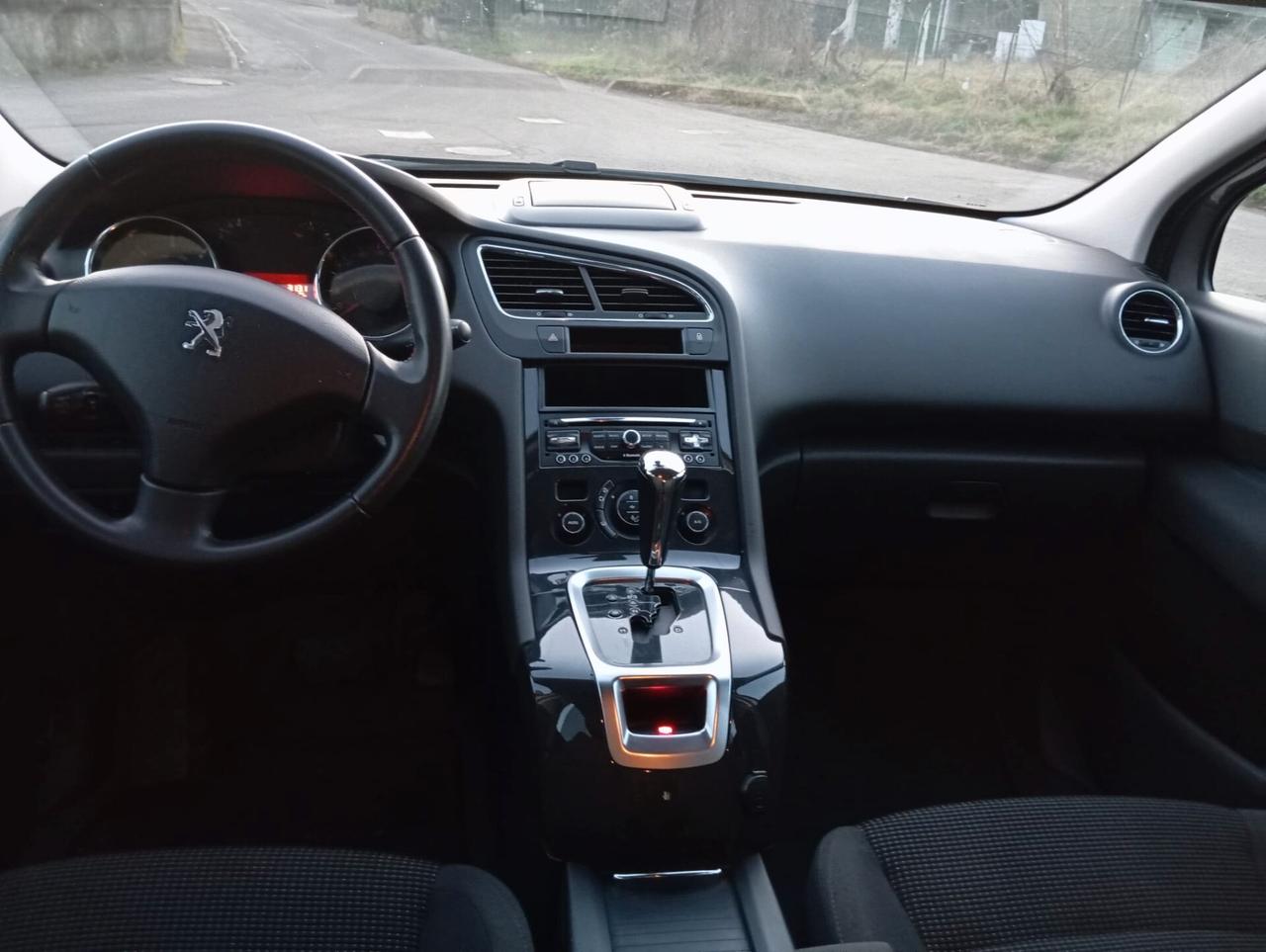 Peugeot 5008 BlueHDi 120 EAT6 S&S Allure