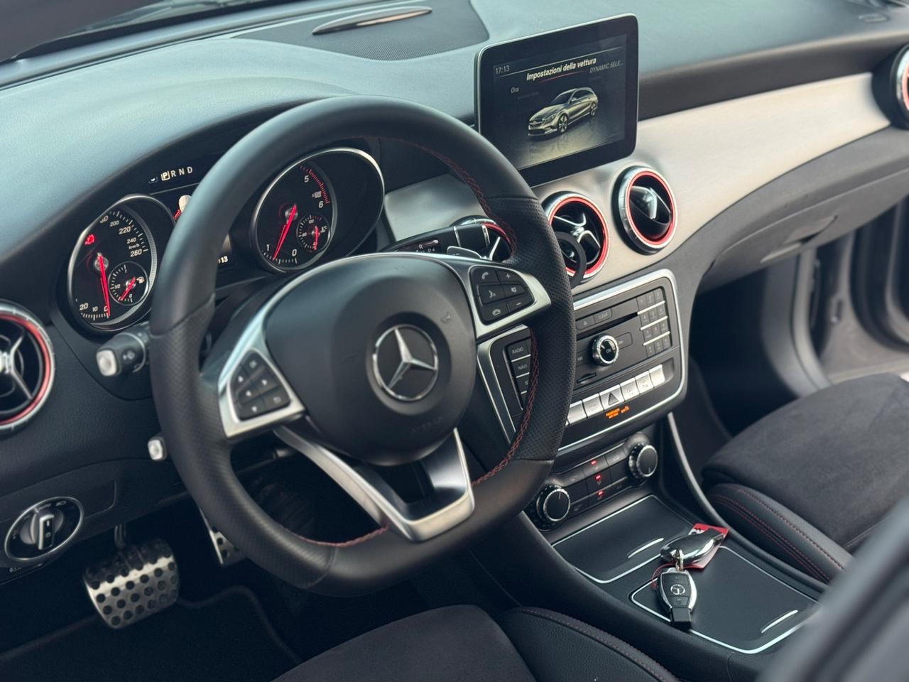 Mercedes-benz CLA 200 Automatico AMG line !