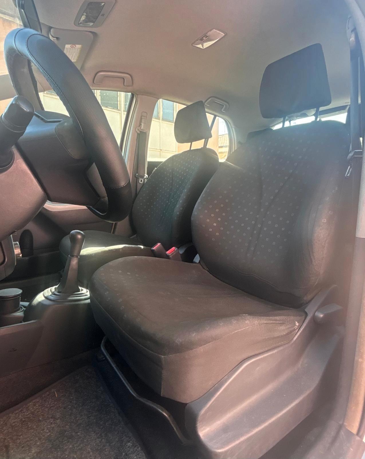 Toyota Yaris 1.0 5 porte
