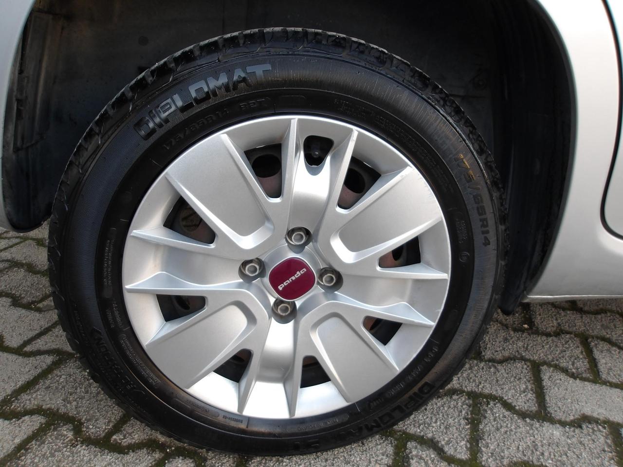 Fiat PANDA 1.2 Lounge 69cv