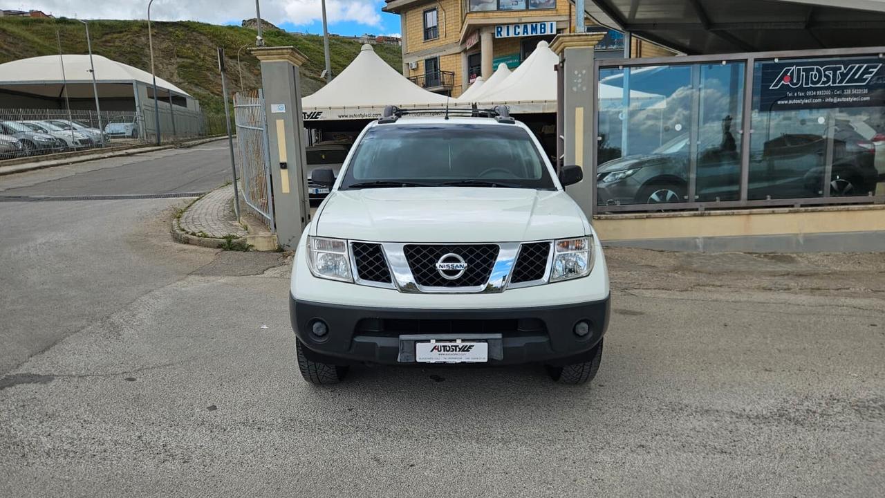 Nissan Navara 2.5 dCi 171CV 4 porte Double Cab LE