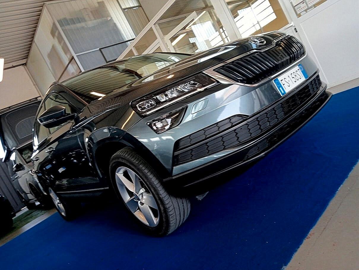 Skoda Karoq 1.6 TDI AMBITION CARPLAY CAMERA 17" PRONTA CONS