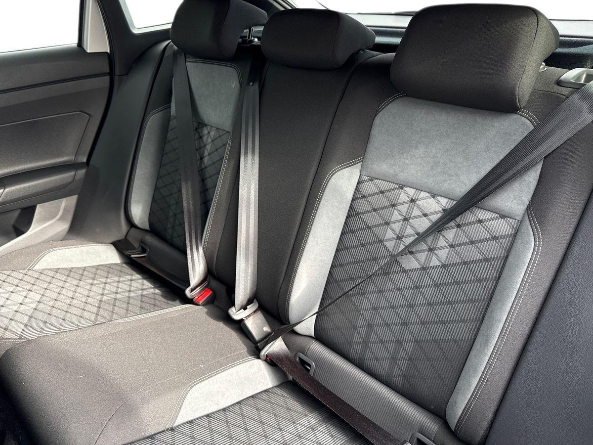 VOLKSWAGEN Taigo - Taigo 1.0 tsi R-Line 110cv