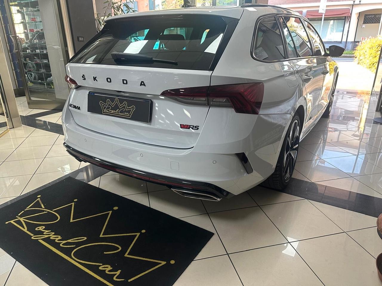 Skoda Octavia 2.0 TDI EVO SCR 200 CV DSG Wagon RS