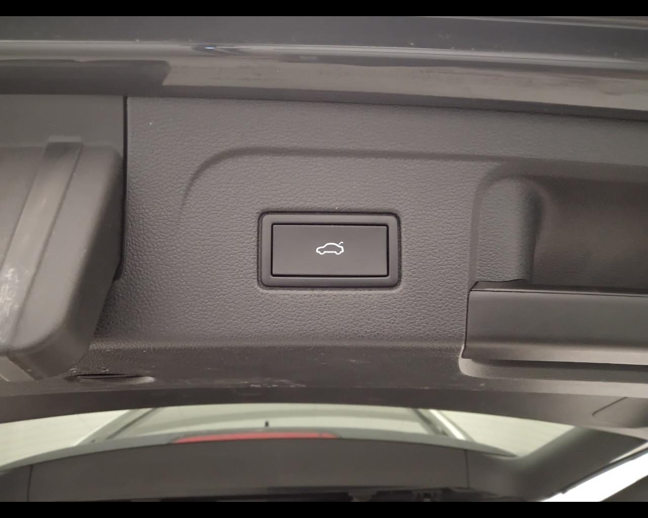 VOLKSWAGEN Touran III 2015 - Touran 1.5 tsi Business 150cv