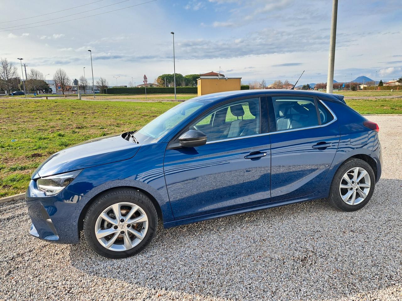 Opel Corsa 1.2 Elegance 75cv NEOPATENTATI GARANZIA