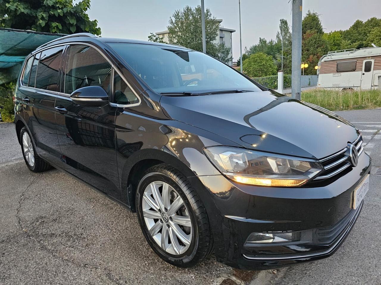 Volkswagen Touran 2.0 TDI 150cv DSG Highline*Navi*7Posti*Euro6*