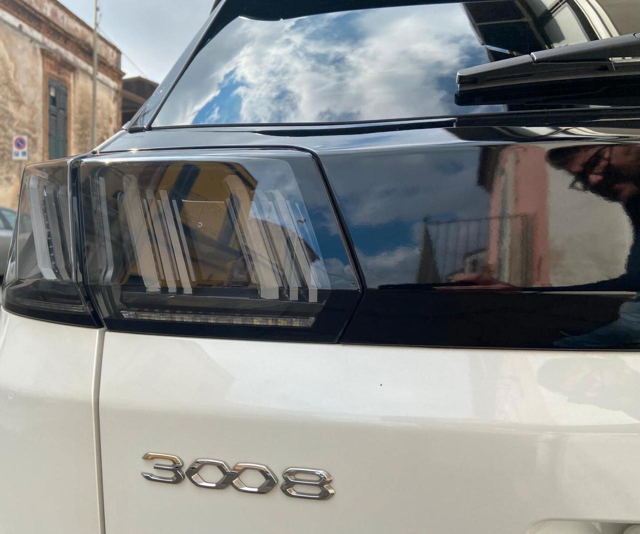 Peugeot 3008 Hybrid4 300 e-EAT8 GT Pack