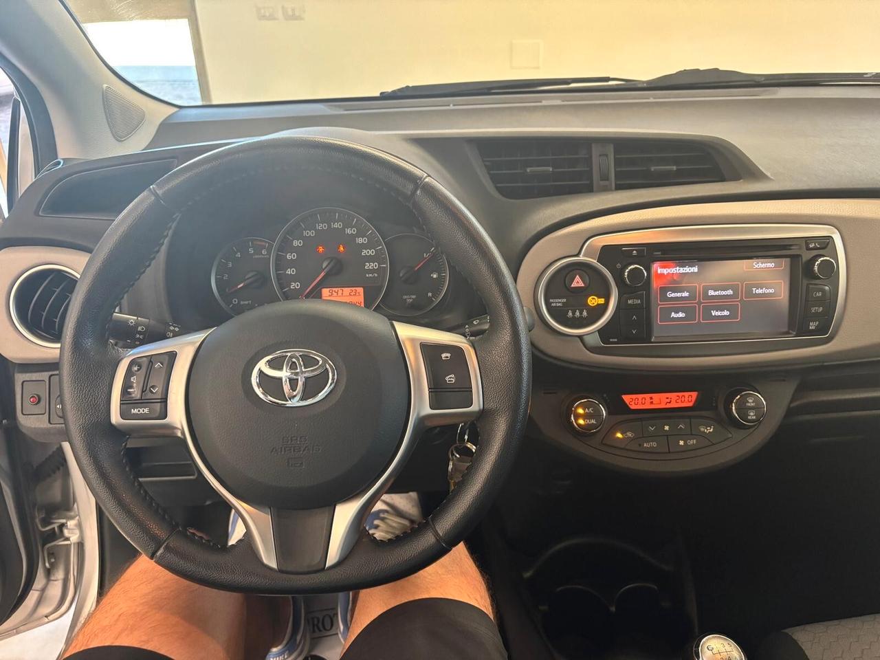 TOYOTA YARIS ANNO 2013 DS 1.4 ADATTA NEOPATENTATI KM 100 MILA