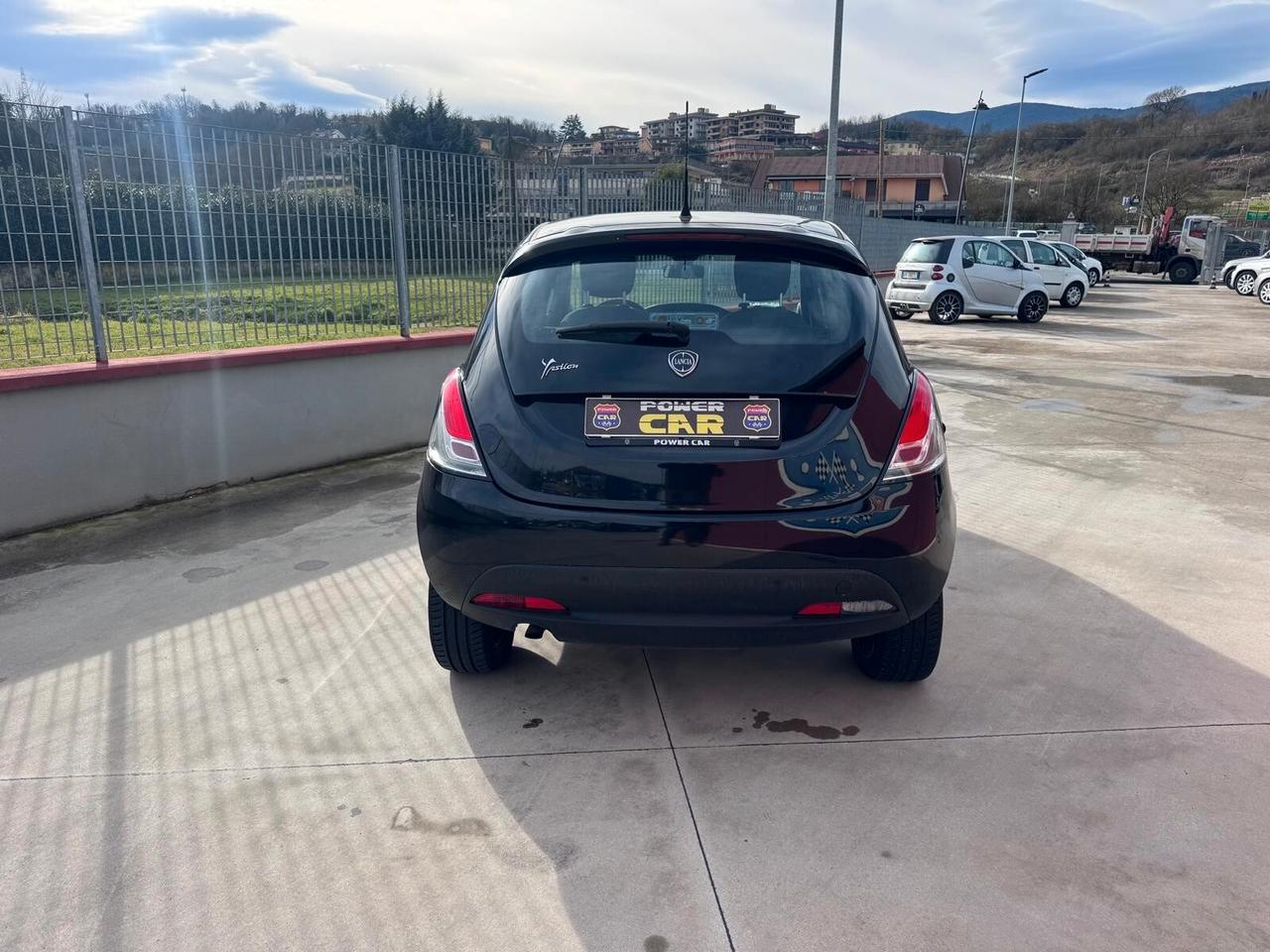 Lancia Ypsilon 0.9 TwinAir 85 CV 5 porte Metano Ecochic Gold