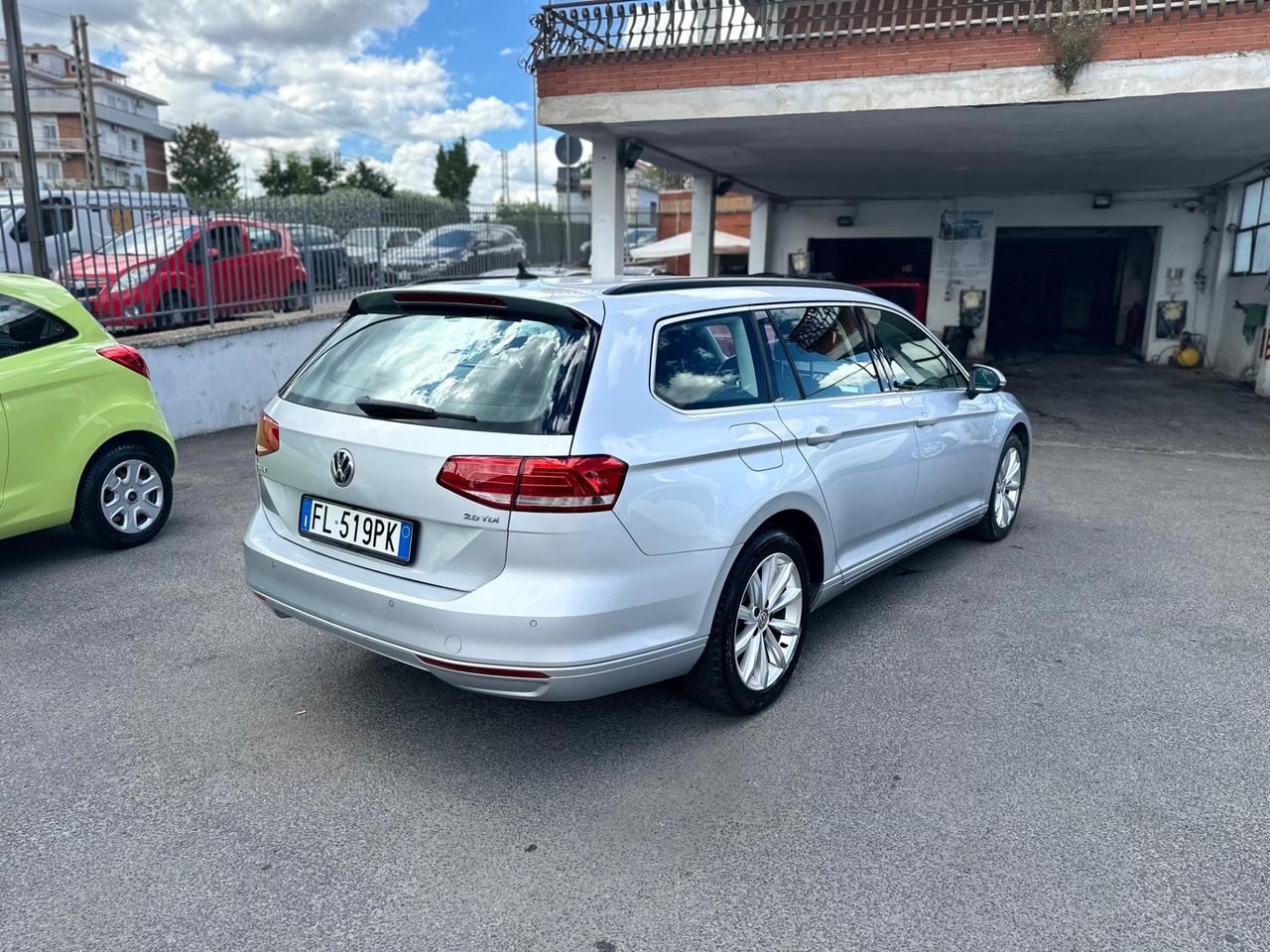 Volkswagen Passat 2.0 TDI DSG Business BlueMotion Technology