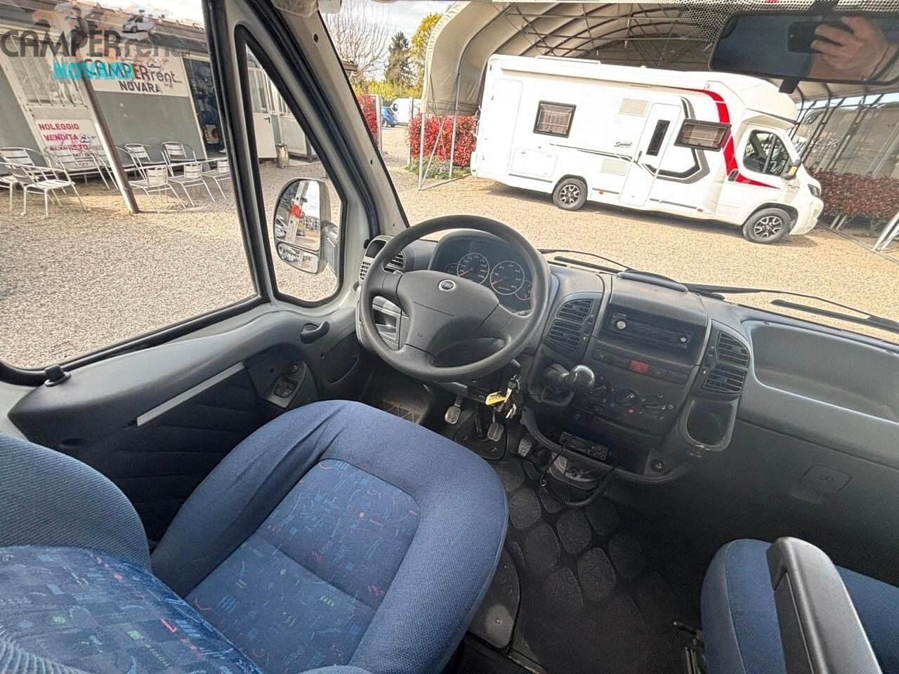 Knaus SUN TRAVELLER -MANSARDATO LETTO MATRIMONIALE IN CODA