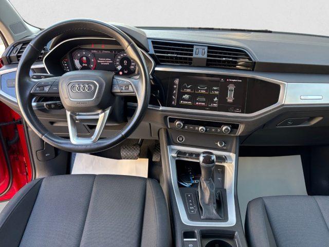 AUDI Q3 35 TDI S tronic Business