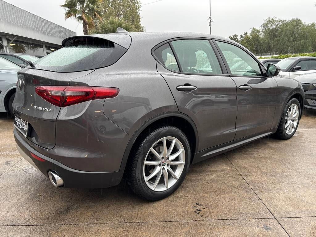 Alfa Romeo Stelvio 2.2 Turbodiesel 190 CV Executive 2020 / KM 128.000 Tua a soli 199 Euro al mese