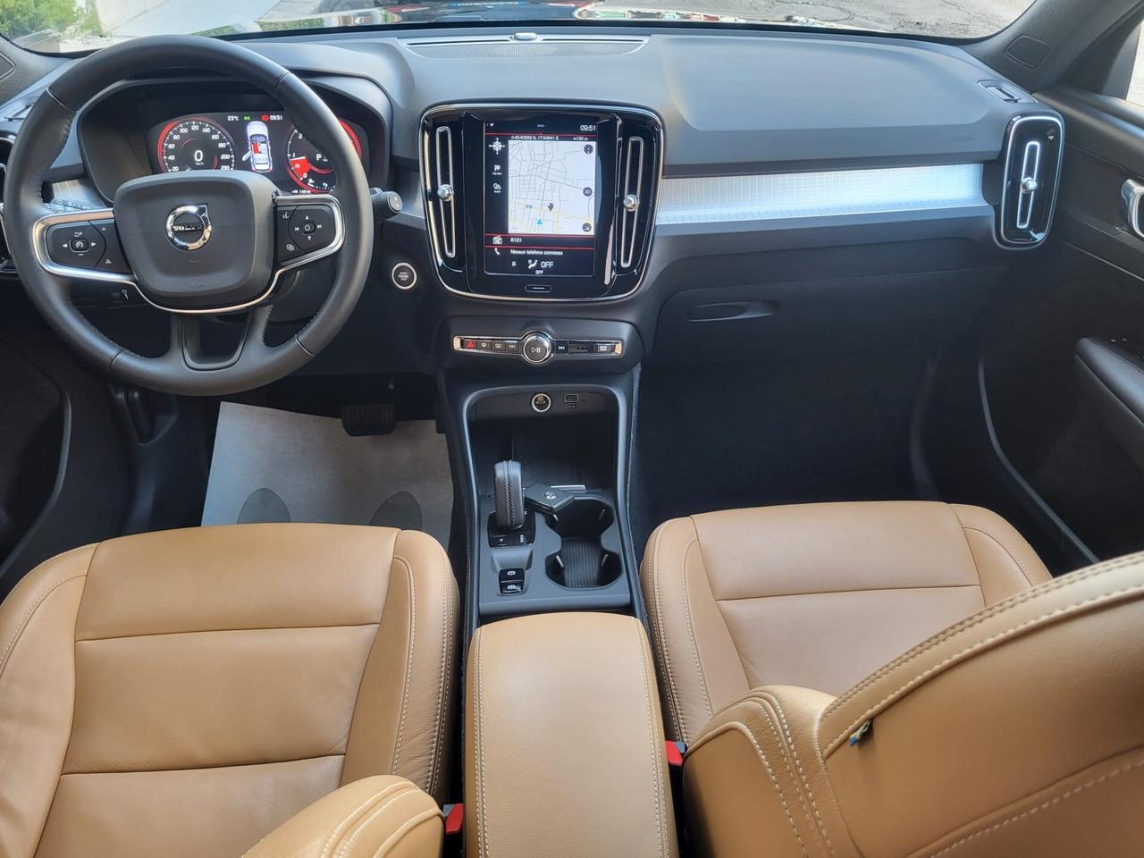 Volvo XC40 D3 Geartronic Momentum Pelle Beige Retroc. Cerchi 18...