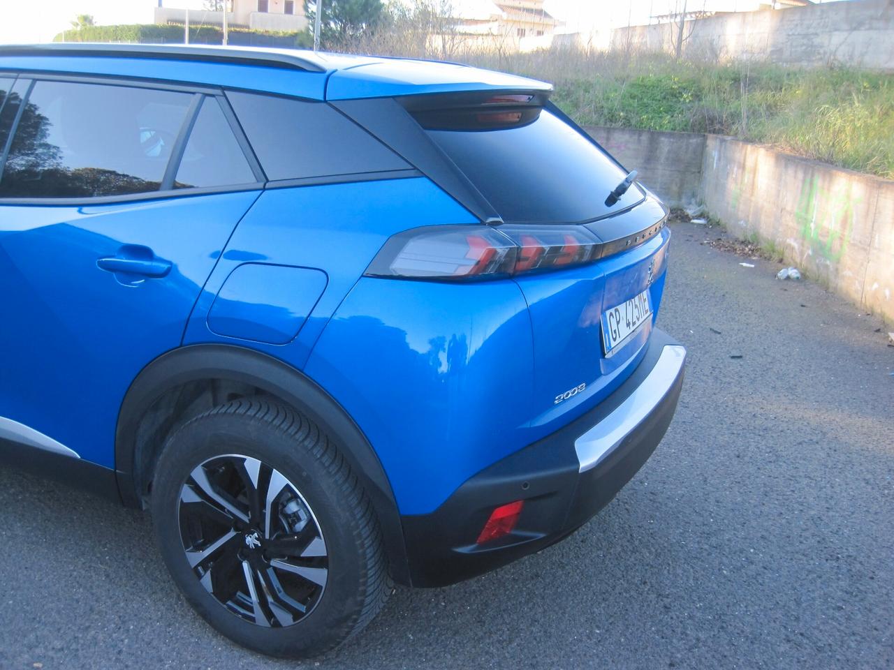 Peugeot 2008 BlueHDi 130 S&S EAT8 Allure