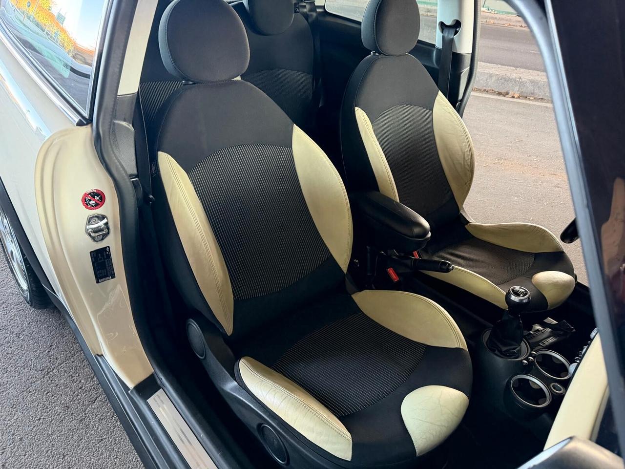 Mini 1.4 16V One Chili