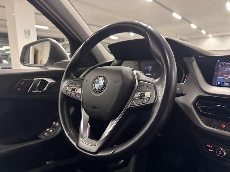 BMW Serie 1 120d 5p. Business Advantage