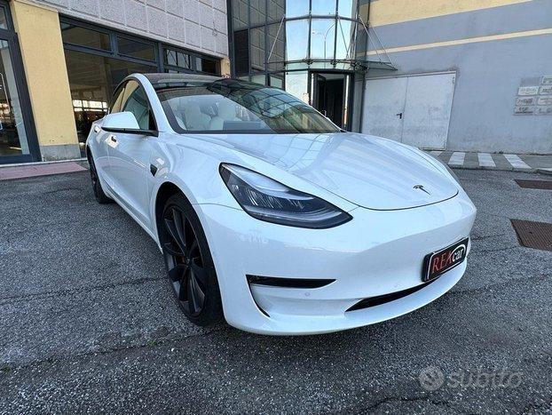 TESLA Model 3 - 2020