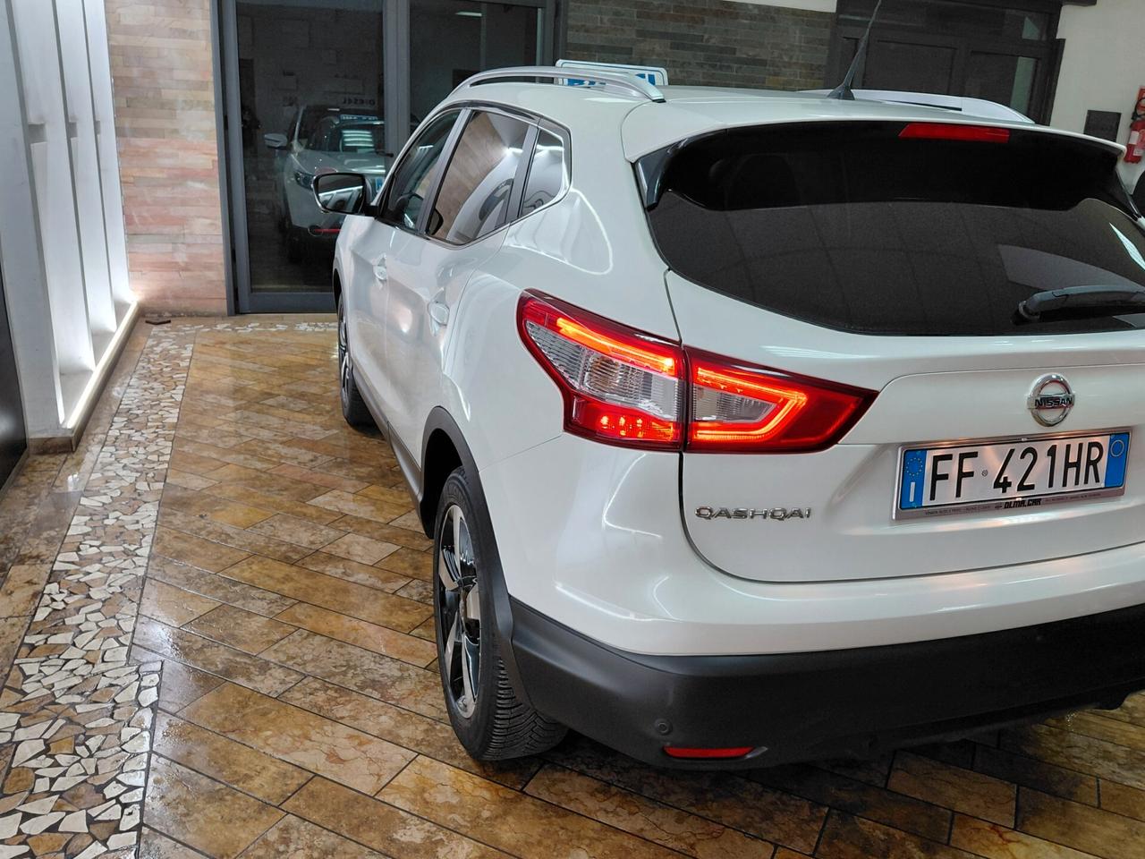 Nissan Qashqai 1.5 dCi N-Connecta soli 95000 km