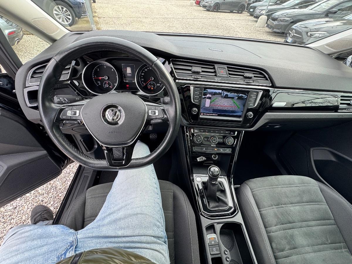 VOLKSWAGEN - Touran - 2.0 TDI 150 CV Highline BMT