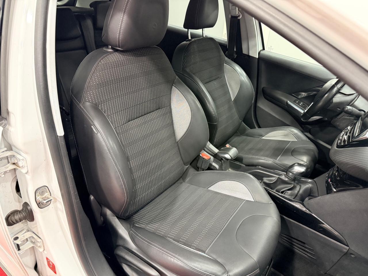 Peugeot 2008 OK NEOPATENTATI