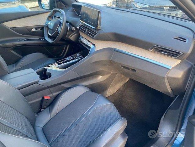 PEUGEOT 5008 BlueHDi 130 S&S EAT8 Allure Pack