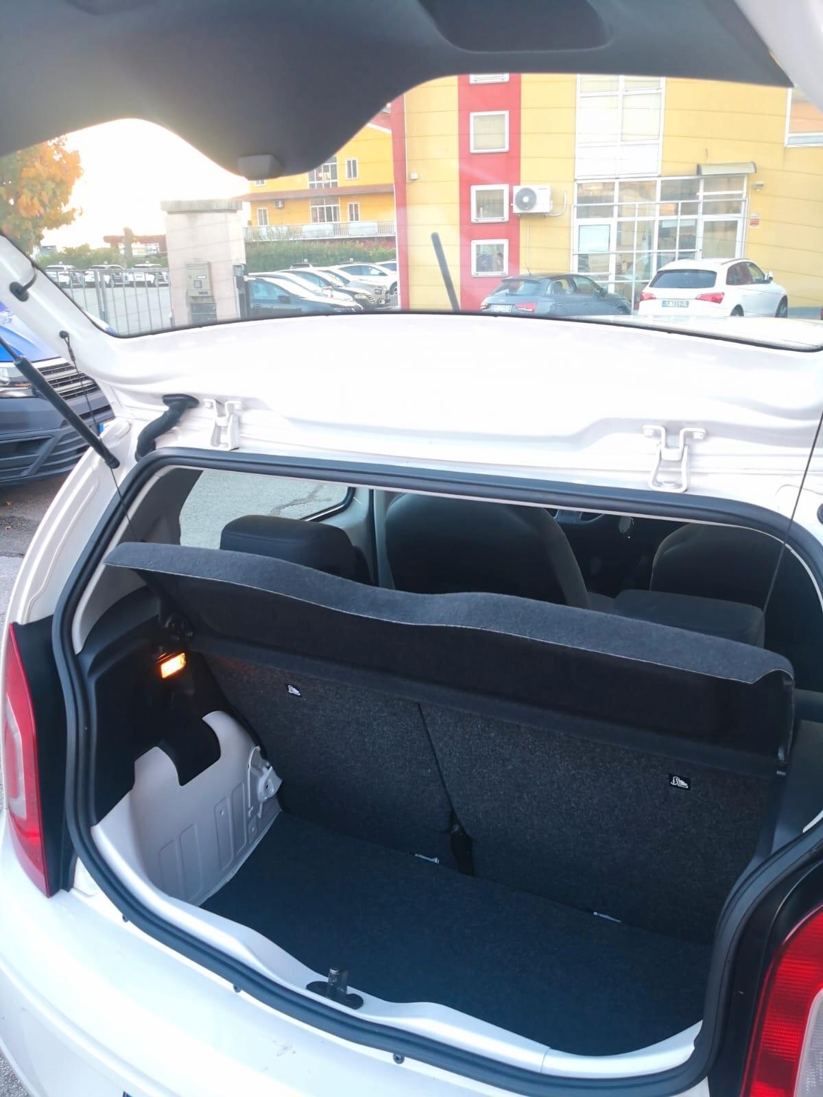 Volkswagen up! 1.0 METANO 5 porte