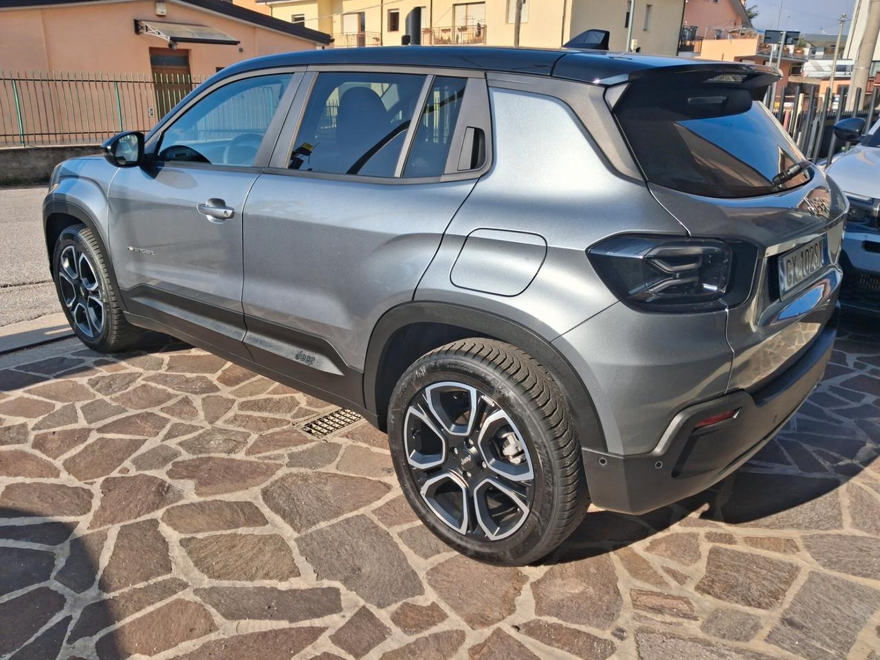 Jeep Avenger 1.2 Turbo 100 CV Summit