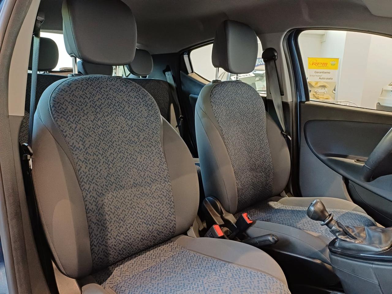 Lancia Ypsilon 1.0 FireFly 5 porte S&S Hybrid Gold