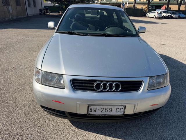 AUDI A3 1.8 turbo 20V cat 3p. Attraction Bellissima