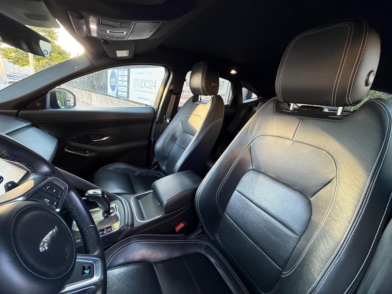 Jaguar E-Pace KM. 65.000! 2.0D 150 CV AWD aut. R Dynamic S