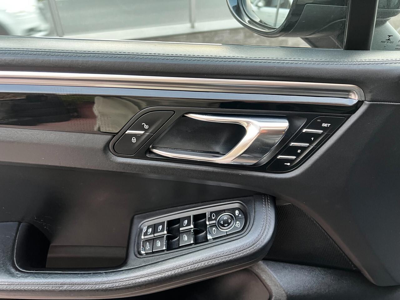 Porsche Macan 3.0 S Diesel- TETTO-TOTAL BLACK-FULL