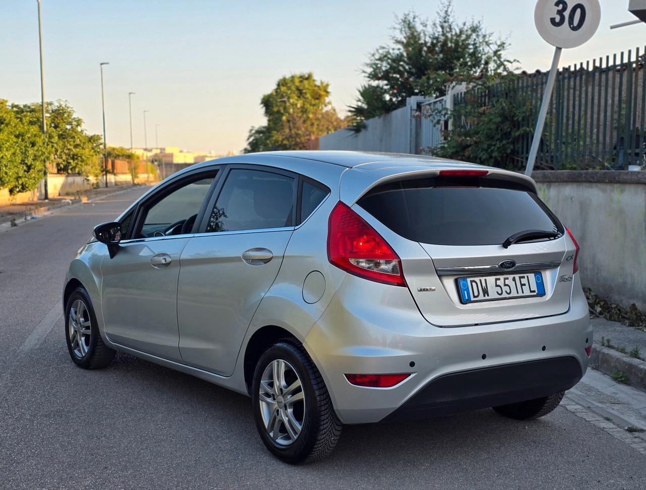 FORD FIESTA TITANIUM 1.4 DIESEL PERFETTA E FULL