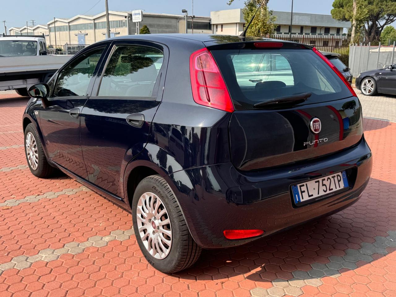 Fiat Punto 1.2 8V 5 porte Street NEOPATENTATI