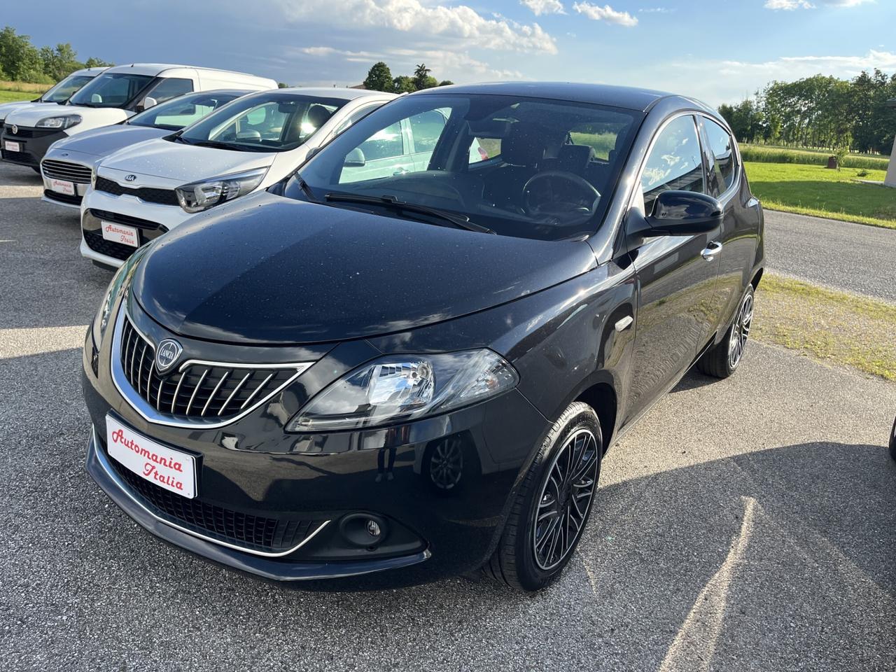 LANCIA YPSILON 1000 CC 69 CV GOLD