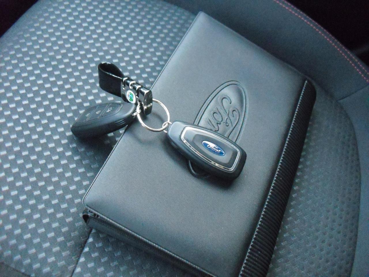 Ford Kuga 2.5 Full Hybrid 190 CV CVT 2WD ST-Line
