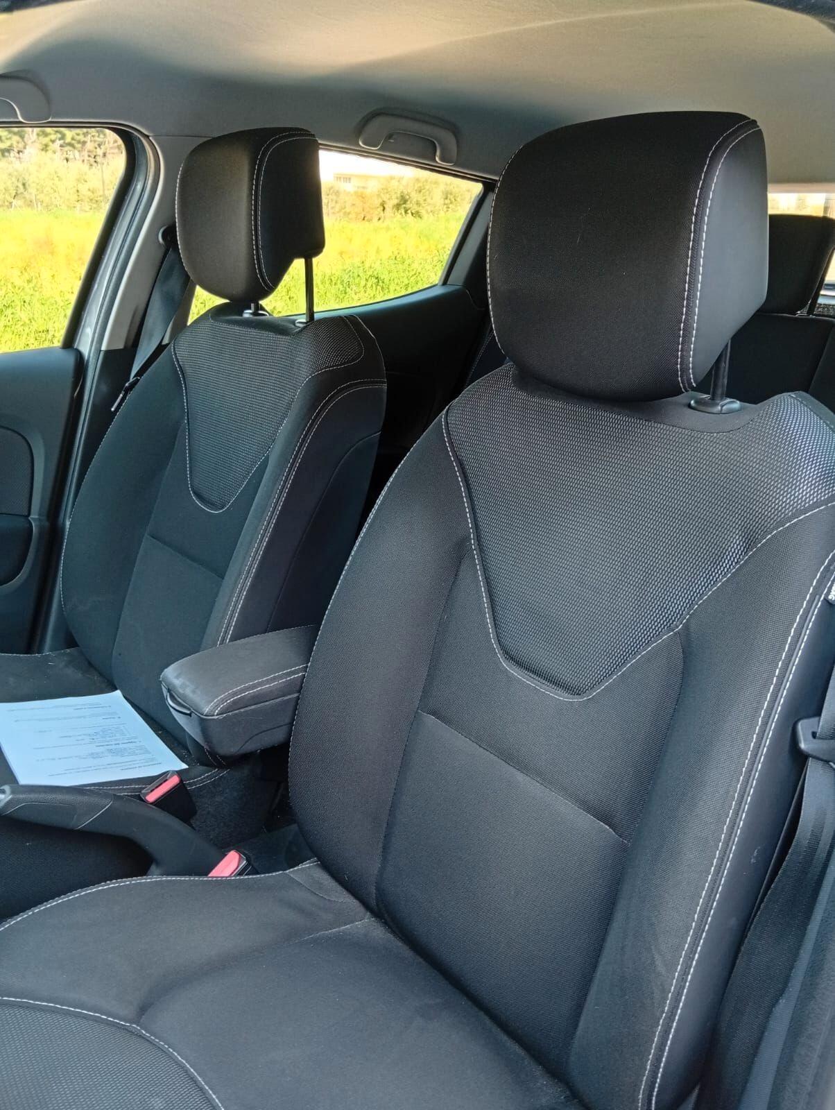 Renault Clio 1.2 75CV GPL 5 porte Costume National