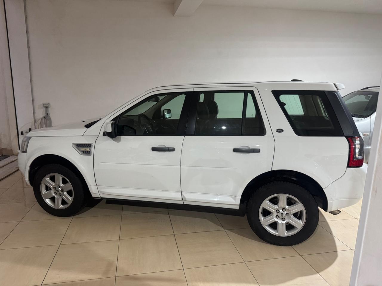 Land Rover Freelander 2.2 SD4 S.W. SE