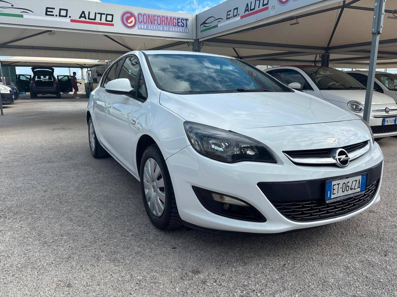 Opel Astra 1.7 CDTI 110CV 4 porte Cosmo