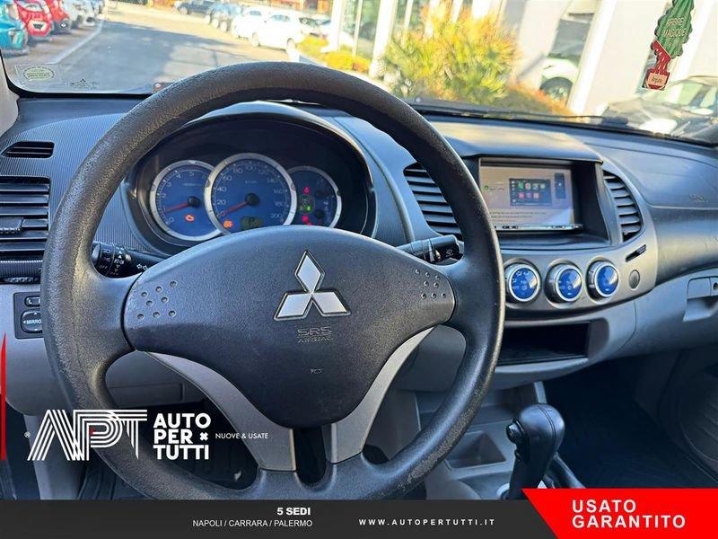 Mitsubishi L200 L200 d.cab 2.5 di-d Invite