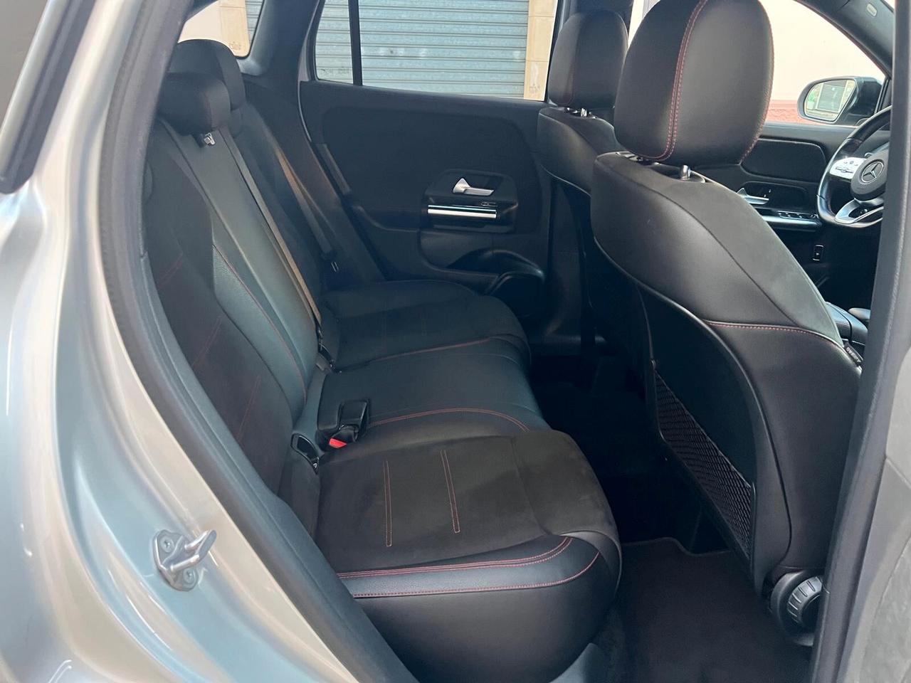 MERCEDES-BENZ GLA 200D PREMIUM 2.0 150CV PELLE NAVI CAM ANNO 2021