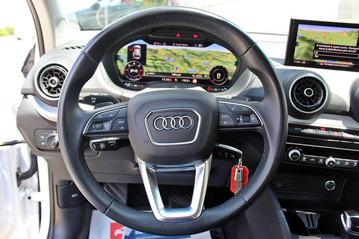 AUDI - Q2 - 35 TDI quattro S tronic Business