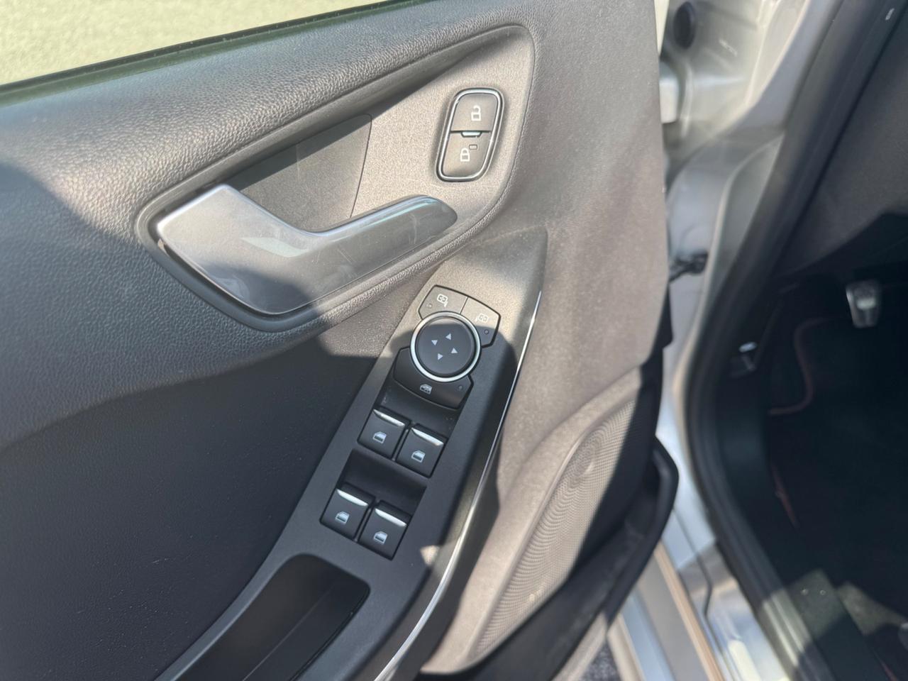 Ford Fiesta 1.5 dCTI 5 porte ST-Line NEOPATENTATI