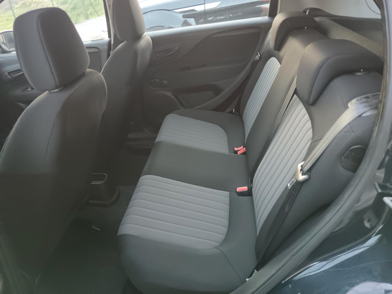 Fiat Punto 1.3 MJT 95CV 5P LOUNGE NAVI
