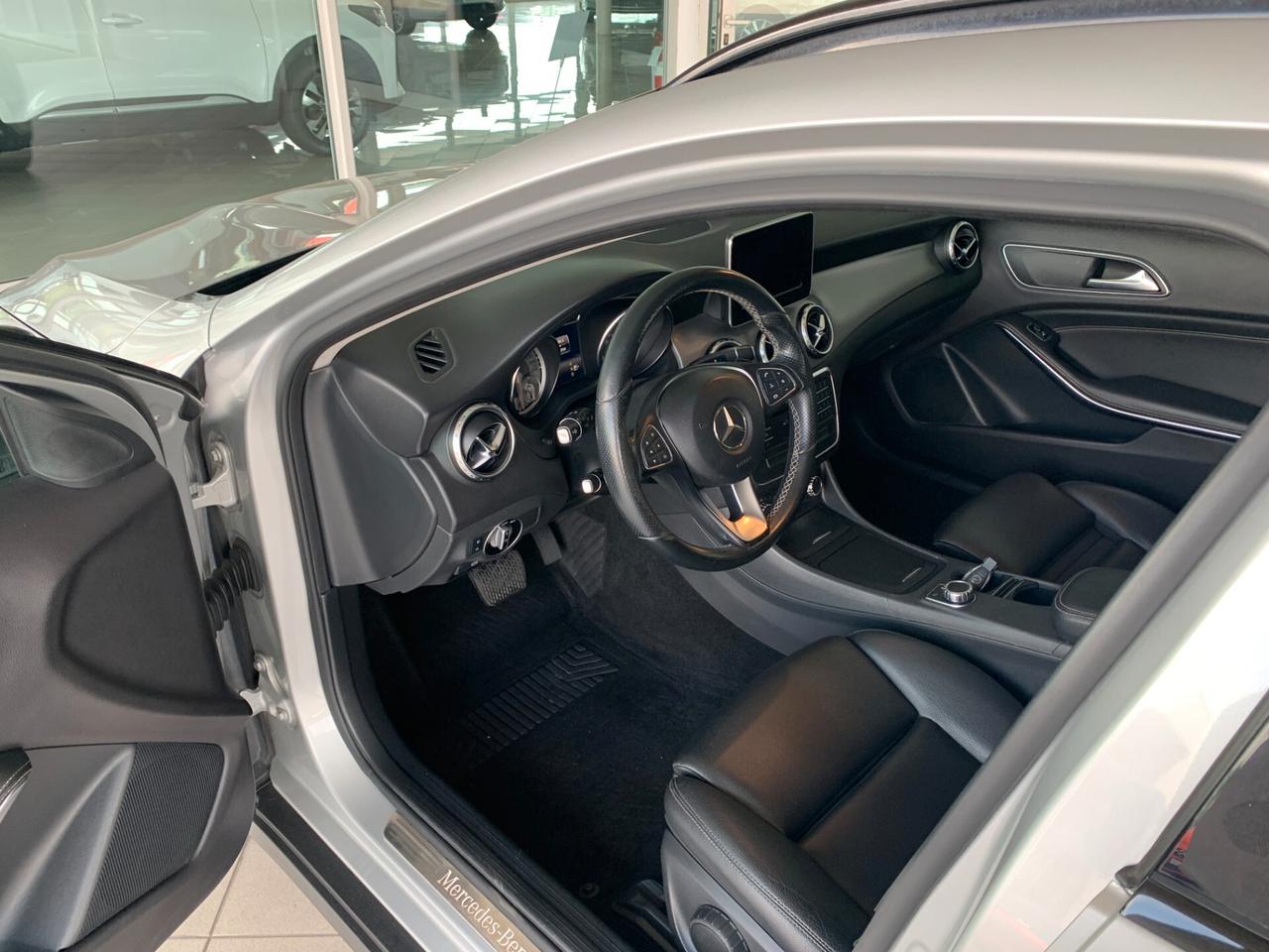 Mercedes-benz GLA 200 d Automatic Sport