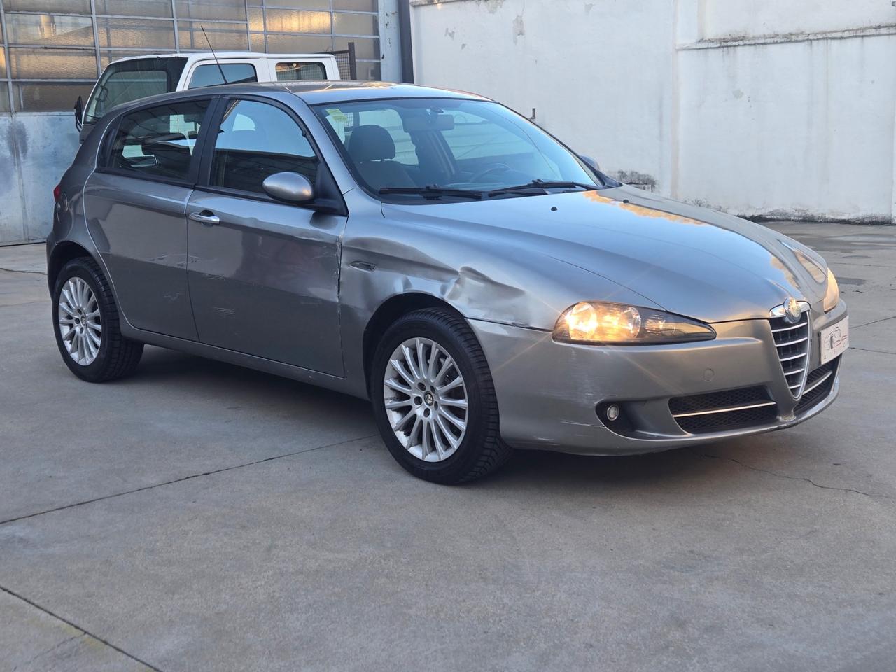 Alfa Romeo 147 5p 1.9 jtd Murphy&Nye 120cv